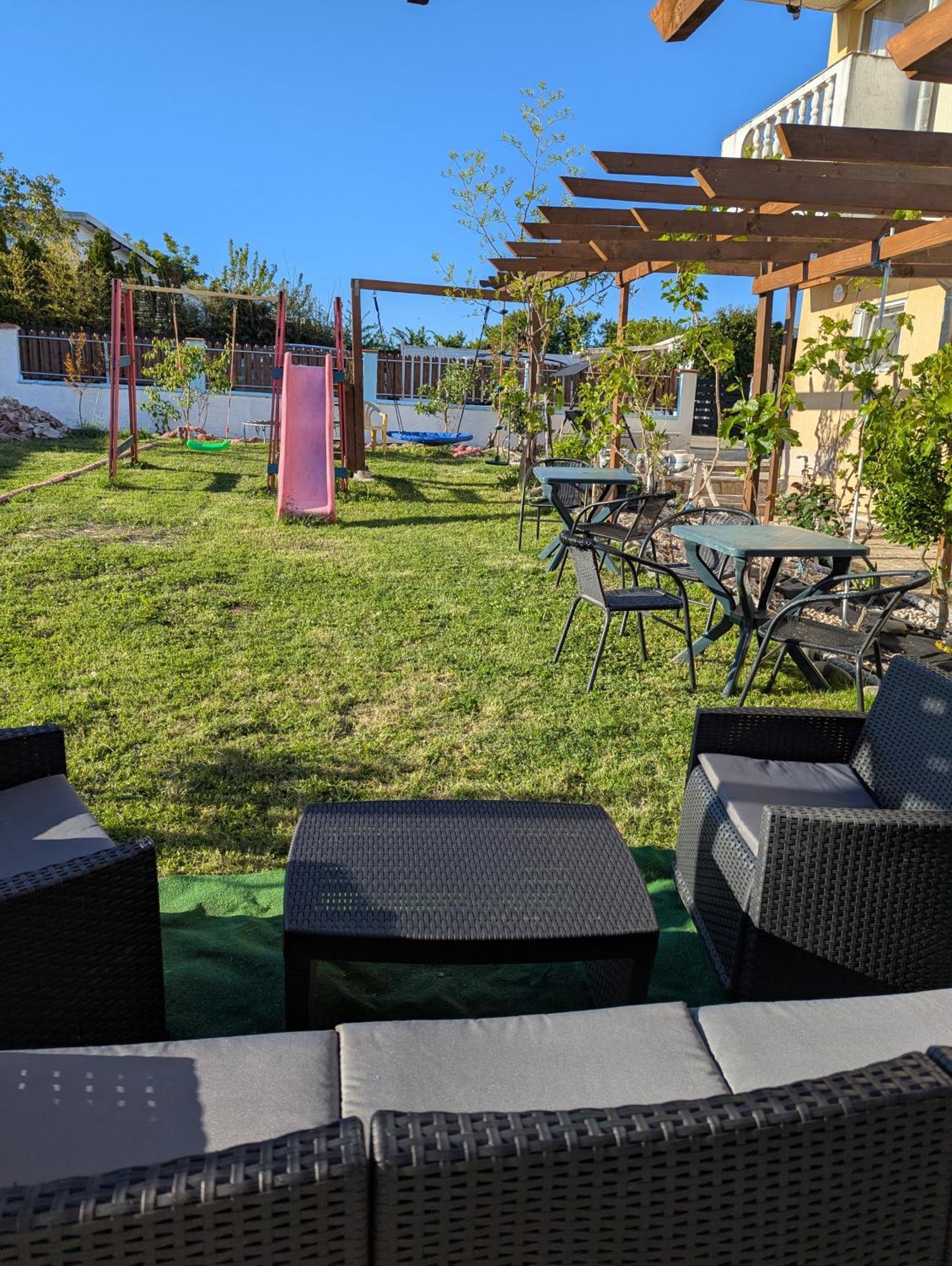 Guest House Chalakov Sinemoretz Ngoại thất bức ảnh